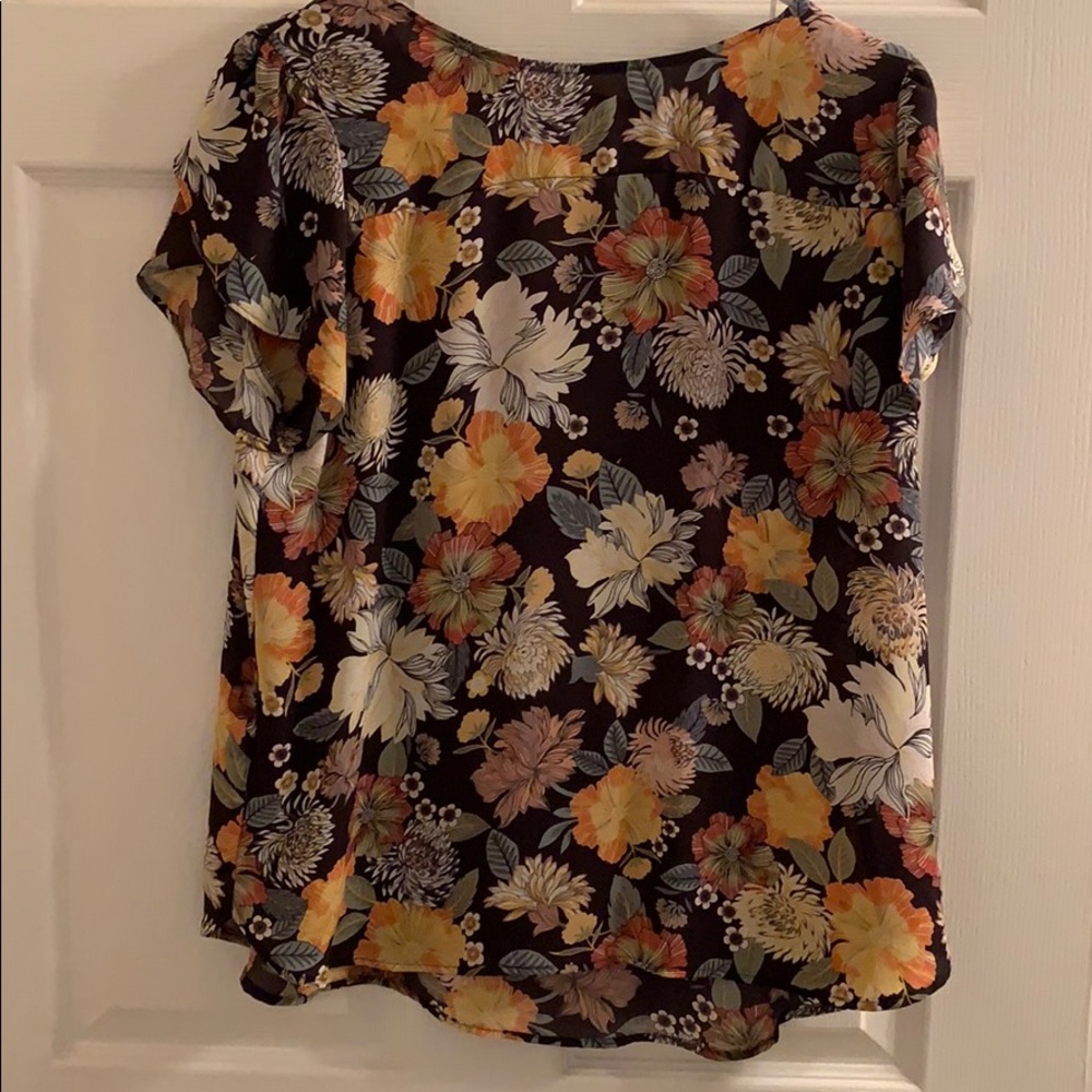 Loft large petite flutter sleeve top